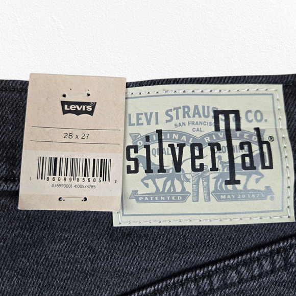 Levi's SilverTab Black Wash High Waisted Tapered Straight Leg Mom Jeans Size 28 - Picture 13 of 14